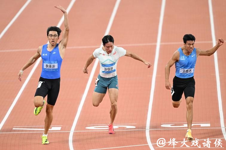 全运会百米大战迎新王 “小孩姐”破亚洲青年纪录