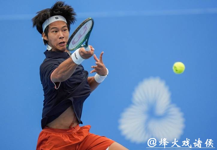 全运会网球赛场:老将圆梦 新秀涌现 全运会网球赛场:老将圆梦 新秀涌现