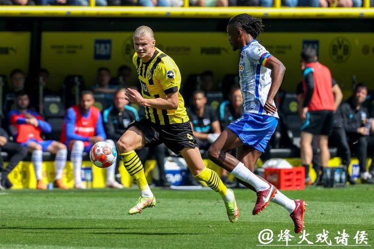 德国卫生部长:德甲“幽灵赛”可在5月中下旬重启 德国卫生部长:德甲“幽灵赛”可在5月中下旬重启